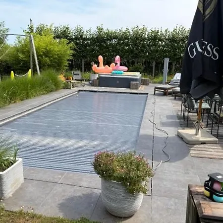 Poolhouse Chata *